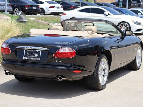Used 2002 Jaguar XK8 Convertible image 9