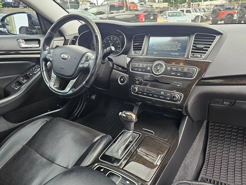 Used 2014 Kia Cadenza Premium w/ Luxury Package FWD image 12