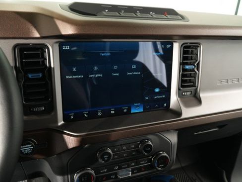Used 2023 Ford Bronco Outer Banks w/ Sasquatch Package AWD/4WD image 37
