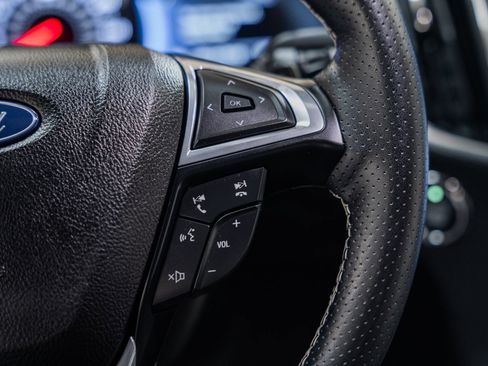 Used 2023 Ford Edge ST image 34