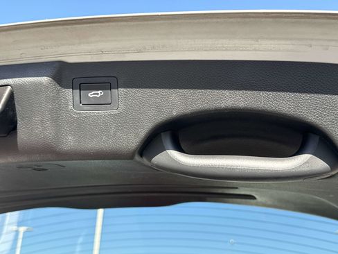 Used 2017 Hyundai Santa Fe AWD image 20