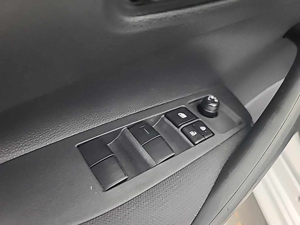 Used 2025 Toyota Corolla LE FWD image 24