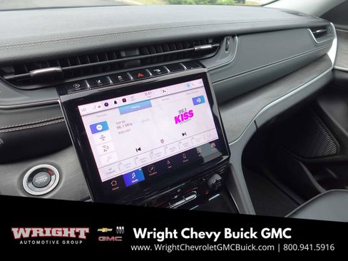 Used 2023 Jeep Grand Cherokee Limited image 15