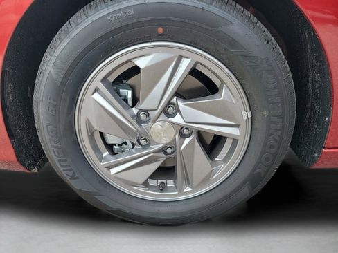 New 2026 Hyundai Elantra SE image 27