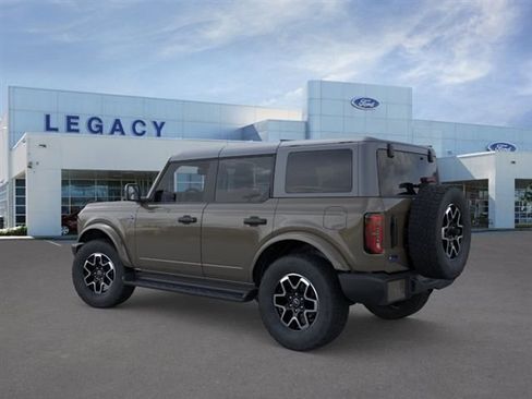 New 2026 Ford Bronco Outer Banks AWD/4WD image 4