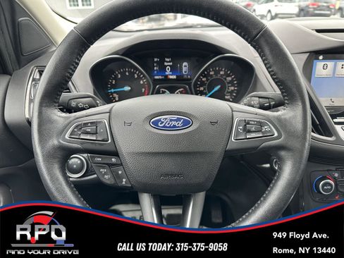Used 2018 Ford Escape Titanium w/ Ford Safe & Smart Package image 19