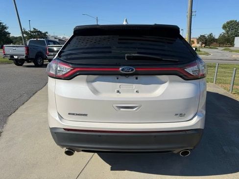Used 2018 Ford Edge SEL w/ Canadian Touring Package AWD/4WD image 9