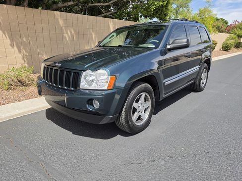 Used 2005 Jeep Grand Cherokee Laredo image 16