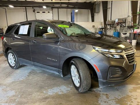 Used 2022 Chevrolet Equinox LS AWD/4WD image 6