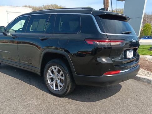 Used 2022 Jeep Grand Cherokee L Limited image 3