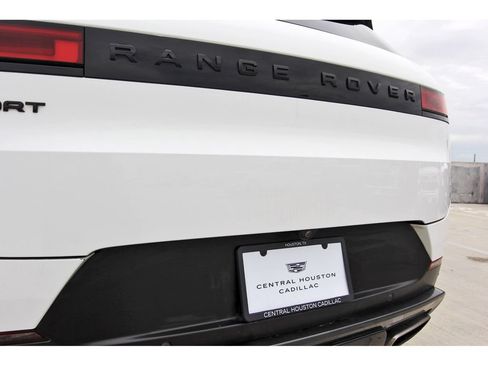 Used 2024 Land Rover Range Rover Sport SE AWD/4WD image 27