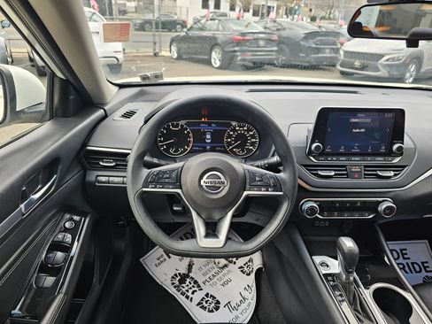 Used 2021 Nissan Altima 2.5 SV image 17