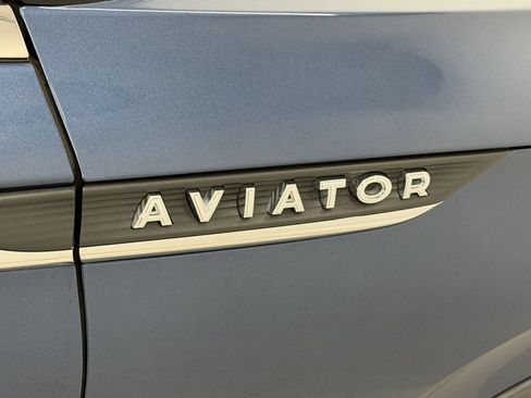 Used 2020 Lincoln Aviator Reserve w/ Equipment Group 202A AWD/4WD image 34