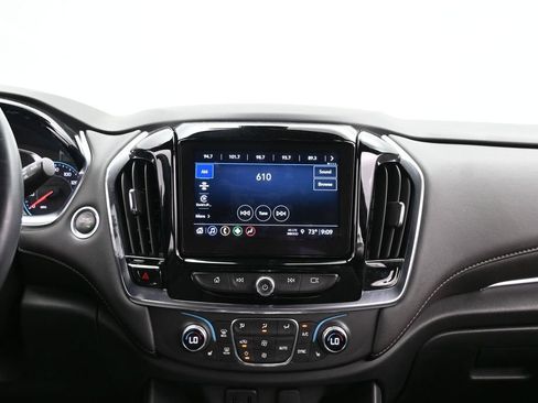 Used 2023 Chevrolet Traverse LT AWD/4WD image 44