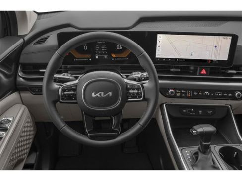 Used 2025 Kia Carnival FWD image 9