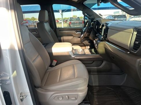 Used 2024 GMC Sierra 2500 SLT w/ Texas SLT Premium Package image 10