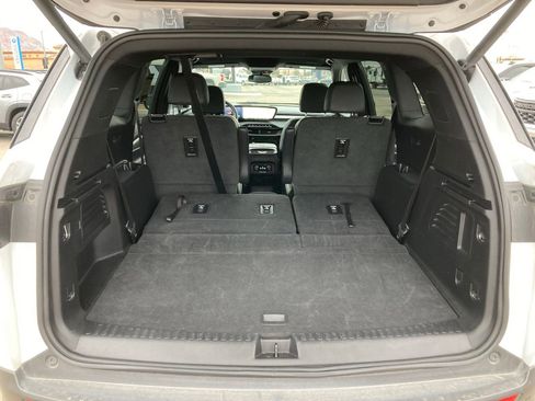 Used 2025 Buick Enclave Preferred image 43