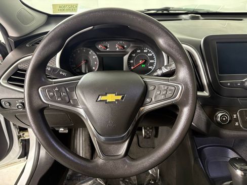 Used 2017 Chevrolet Malibu LS image 22