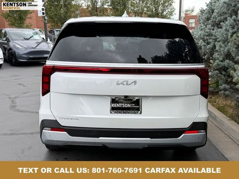 Used 2025 Kia Carnival FWD image 6