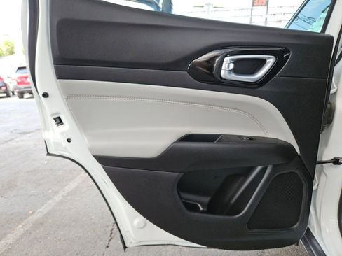 Used 2025 Jeep Compass Limited AWD/4WD image 18