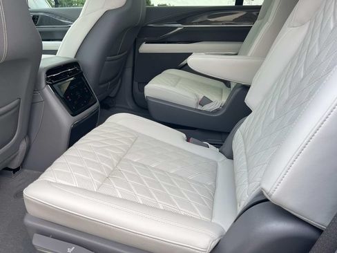 Used 2025 Cadillac Escalade IQ Sport 1 w/ Smart Trailering package AWD/4WD image 20