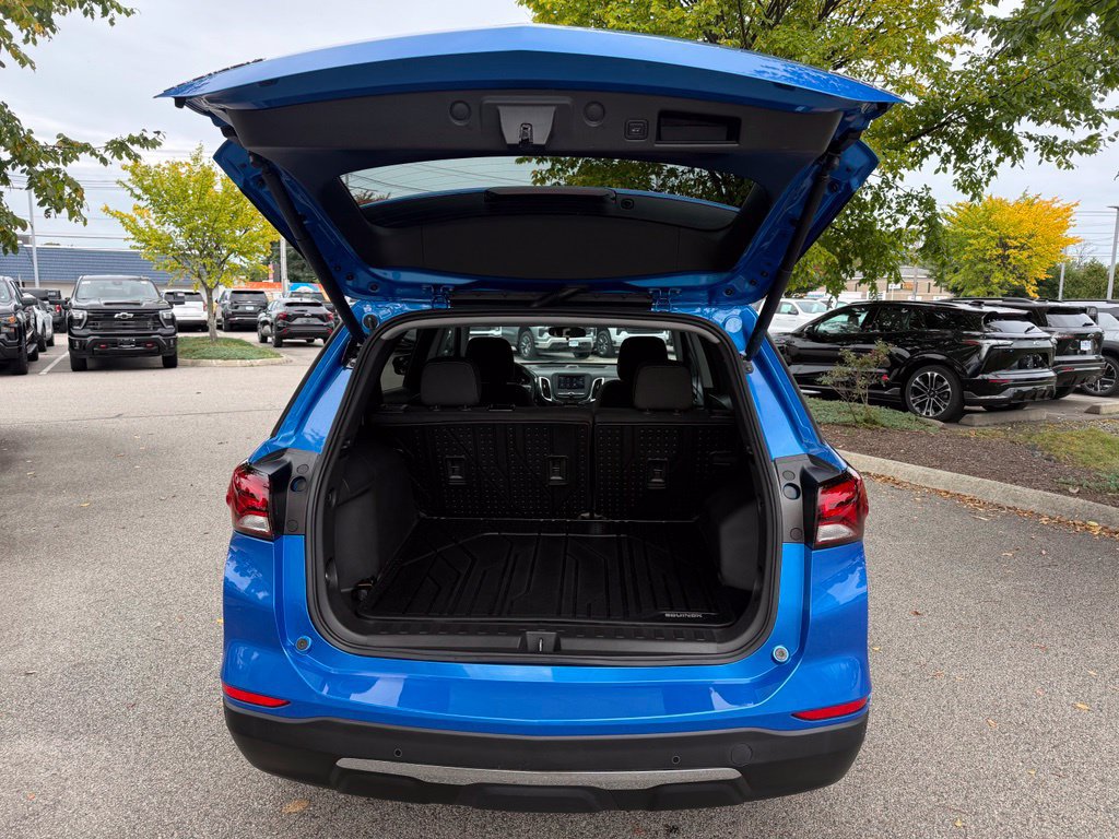 Used 2024 Chevrolet Equinox LT w/ LPO, Floor Liner Package AWD/4WD image 10