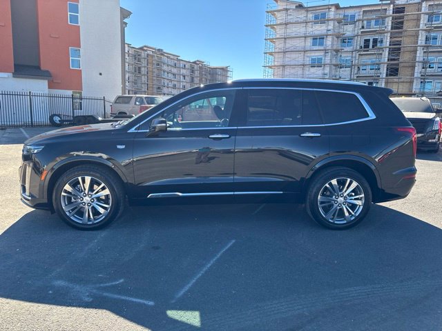 Used 2023 Cadillac XT6 Premium Luxury w/ Technology Package AWD/4WD image 2