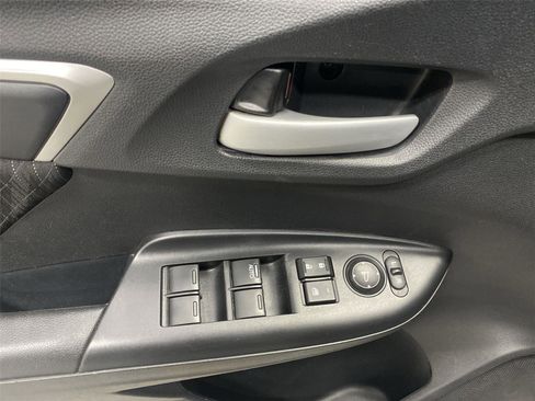 Used 2020 Honda Fit EX image 18