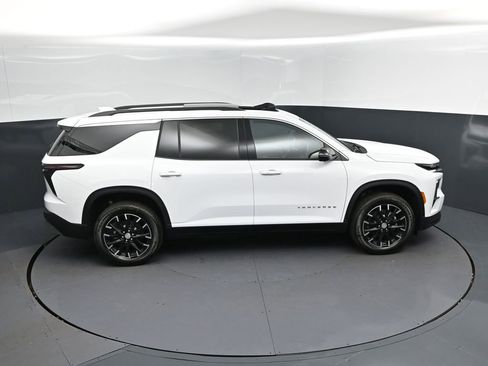 New 2026 Chevrolet Traverse LT w/ Sun and Wheel Package image 35