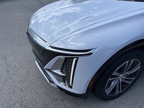 New 2026 Cadillac Lyriq Luxury w/ LPO, Floor Liner Package RWD image 9