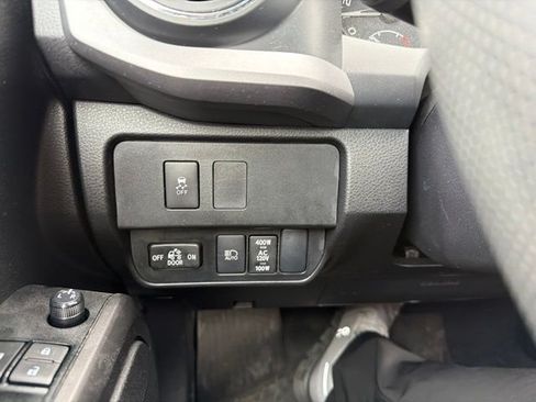 Used 2022 Toyota Tacoma TRD Sport w/ Technology Package AWD/4WD image 19