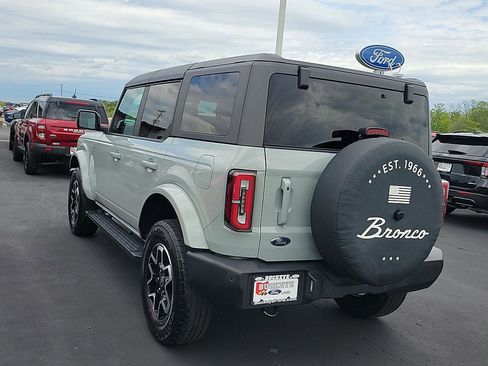 Used 2023 Ford Bronco Outer Banks AWD/4WD image 4