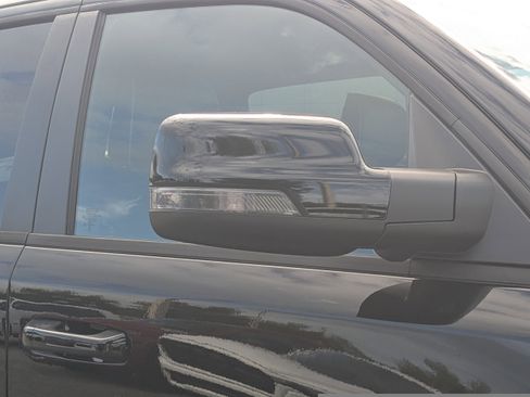 New 2026 RAM 1500 Laramie w/ Night Edition AWD/4WD image 11