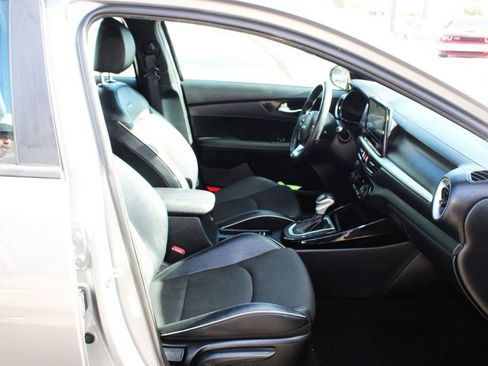 Used 2024 Kia Forte GT-Line FWD image 11