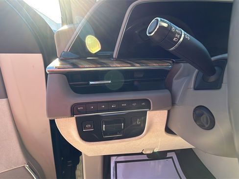 Used 2021 Cadillac Escalade Sport Platinum image 18