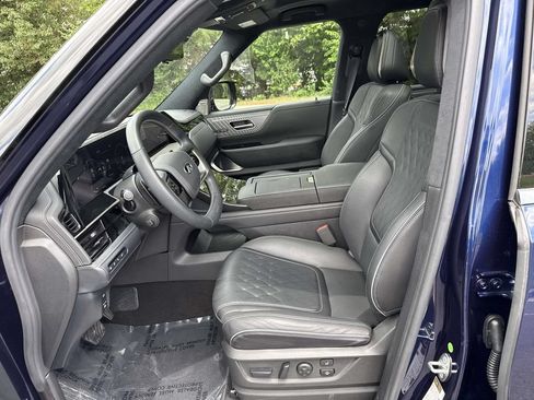 Used 2025 INFINITI QX80 Autograph AWD/4WD image 6