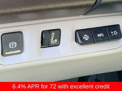 Certified 2023 GMC Acadia SLT w/ Technology Package image 22