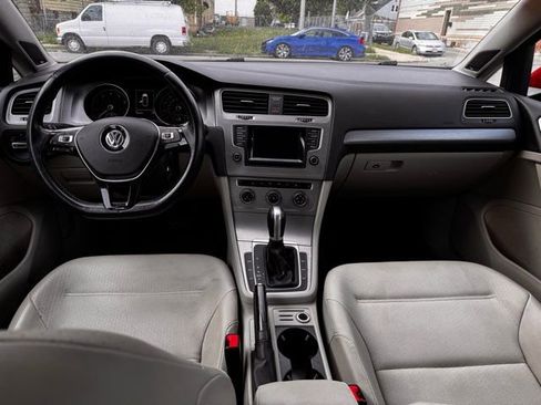 Used 2015 Volkswagen Golf SE FWD image 23