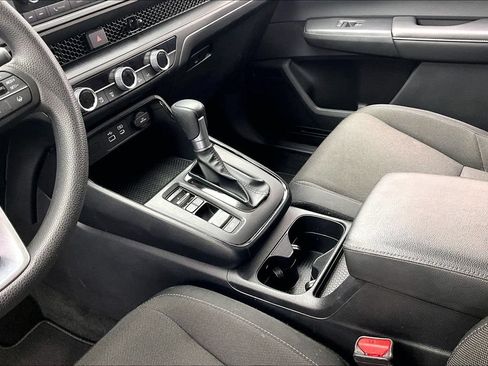 Used 2025 Honda CR-V EX image 15