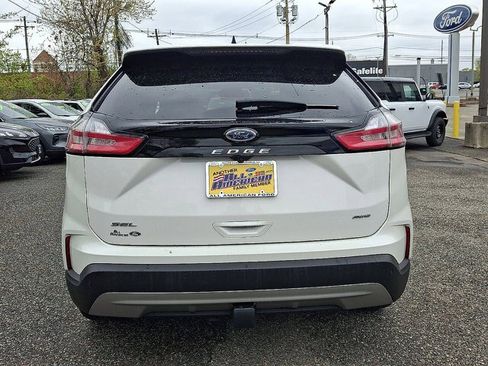 Certified 2023 Ford Edge SEL w/ Convenience Package AWD/4WD image 4
