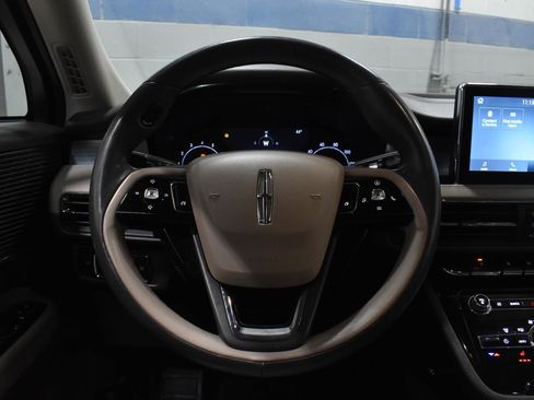 Used 2021 Lincoln Corsair FWD image 6