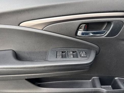 Used 2022 Honda Pilot Sport image 13