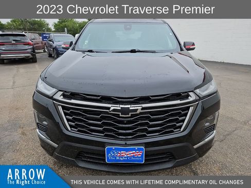 Used 2023 Chevrolet Traverse Premier w/ Redline Edition AWD/4WD image 3