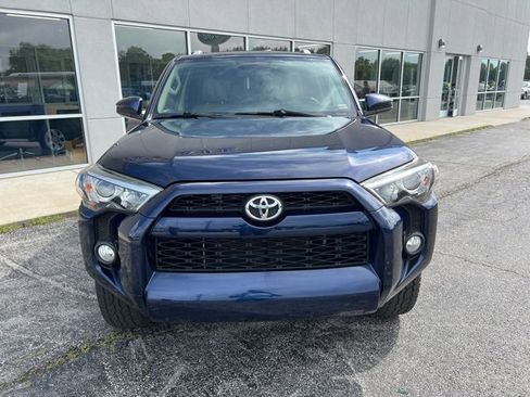 Used 2018 Toyota 4Runner SR5 image 2