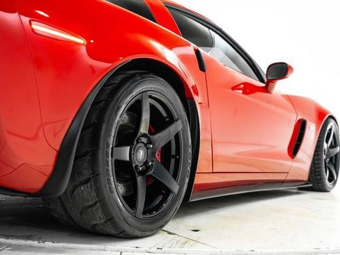Used 2006 Chevrolet Corvette Z06 w/ Preferred Equipment Group image 13