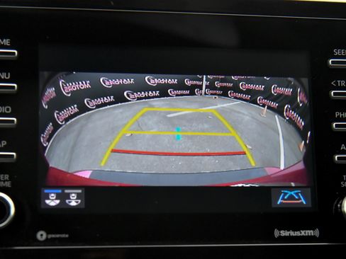 Used 2023 Toyota Camry SE image 21