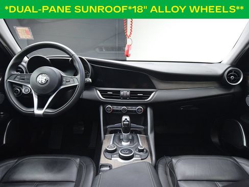 Used 2019 Alfa Romeo Giulia Ti AWD/4WD image 4
