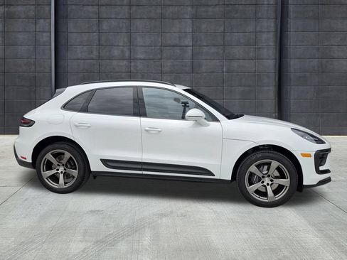 Used 2026 Porsche Macan AWD/4WD image 7