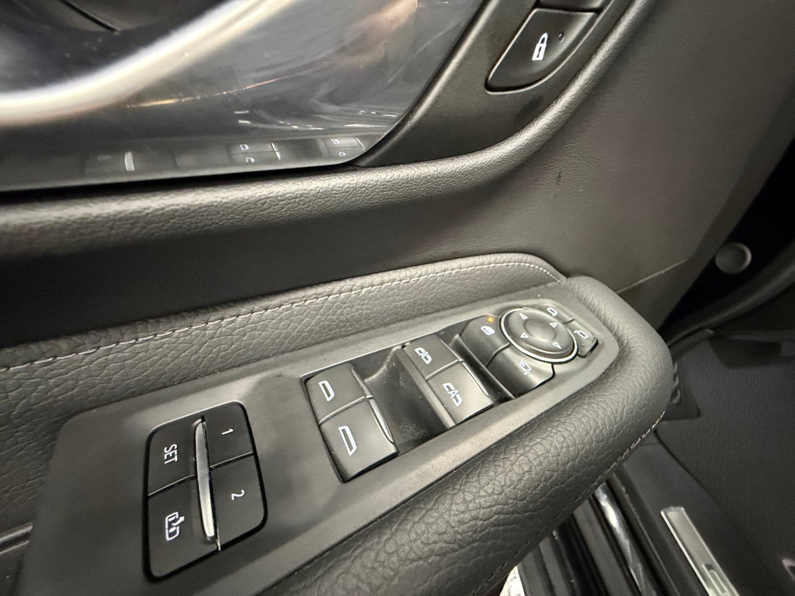 Used 2024 GMC Yukon Denali w/ Max Trailering Package AWD/4WD image 27