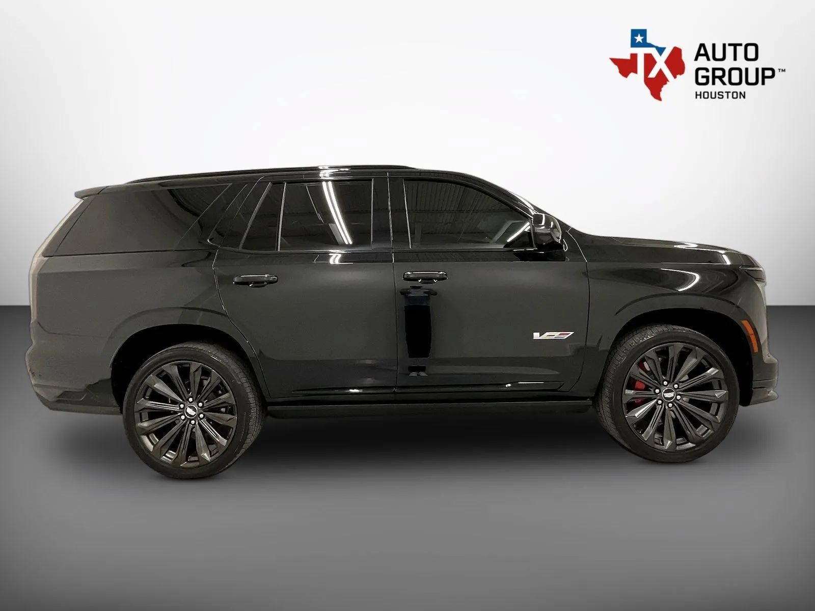 Used 2025 Cadillac Escalade V AWD/4WD image 8